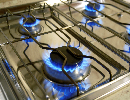 Специалисты «Газпром газораспределение Великий Новгород» приступили к проверке  газового оборудования  у потребителей «группы риска» в Великом Новгороде 