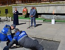 «Газпром газораспределение Великий Новгород» провел профилактику мемориалов «Вечный огонь» в преддверии Дня памяти и скорби